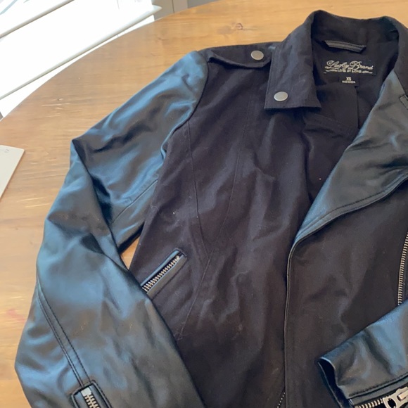 Leather jacket - Picture 6 of 8